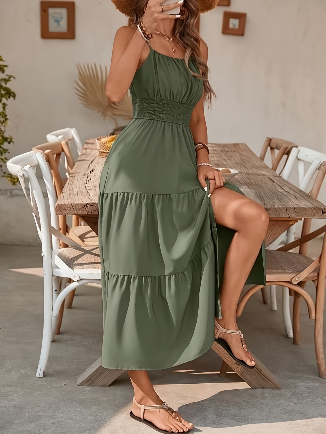 [Elegant Fitted Dress] The New Spring/Summer 2026 Halter Layered Waist-Cinching Solid Color Fitted Dress for Women's Wear Is Elegant In Style And Affordable In Price