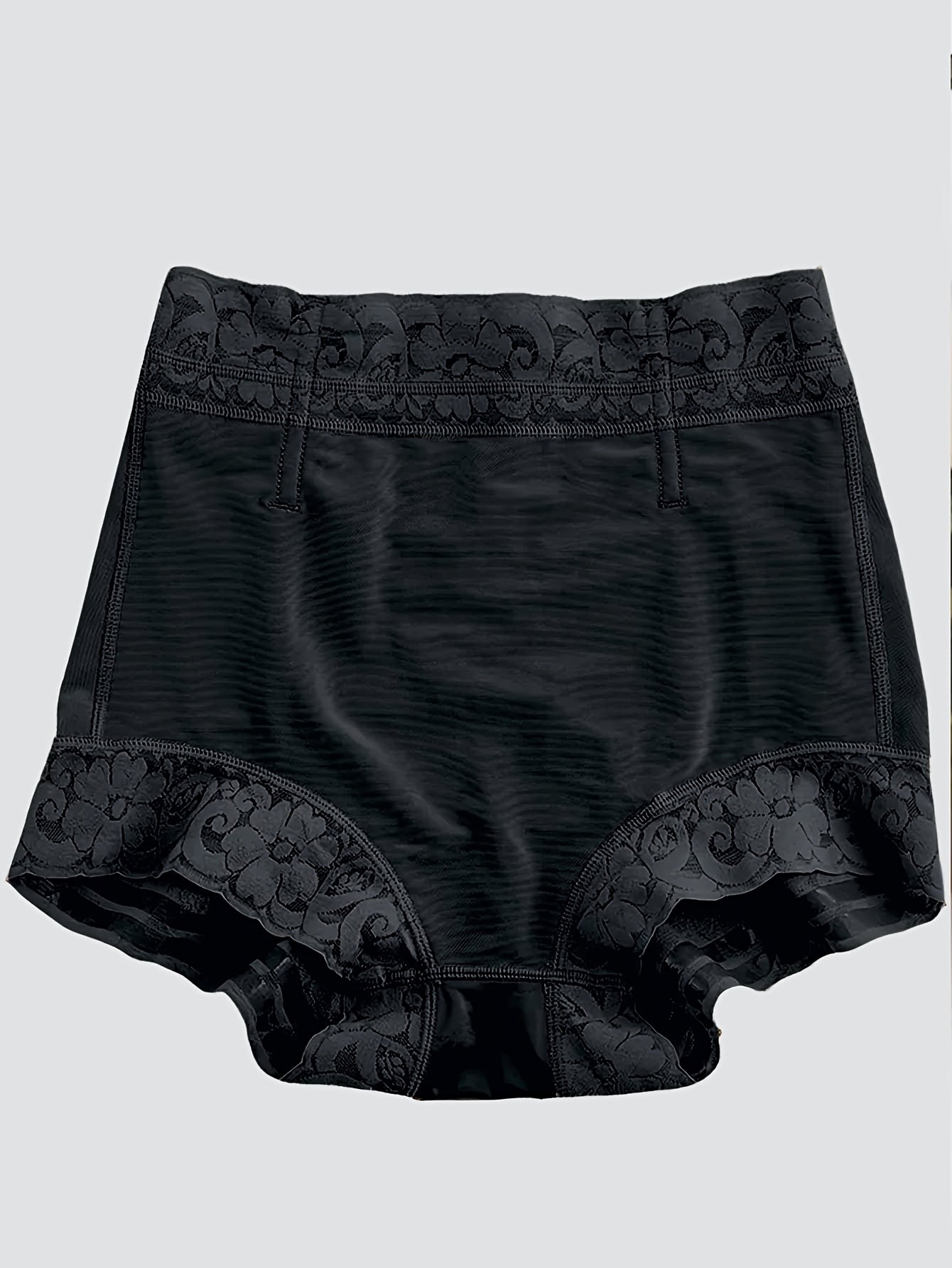Shapewear Designed to Lift And Shape The Buttocks, Featuring Lace And Non-Slip Gel for a Flattering Silhouette.