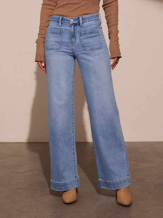 Women's High-Waist Wide Leg Jeans - Dark Blue Vintage Wash Pocket Detail detail view